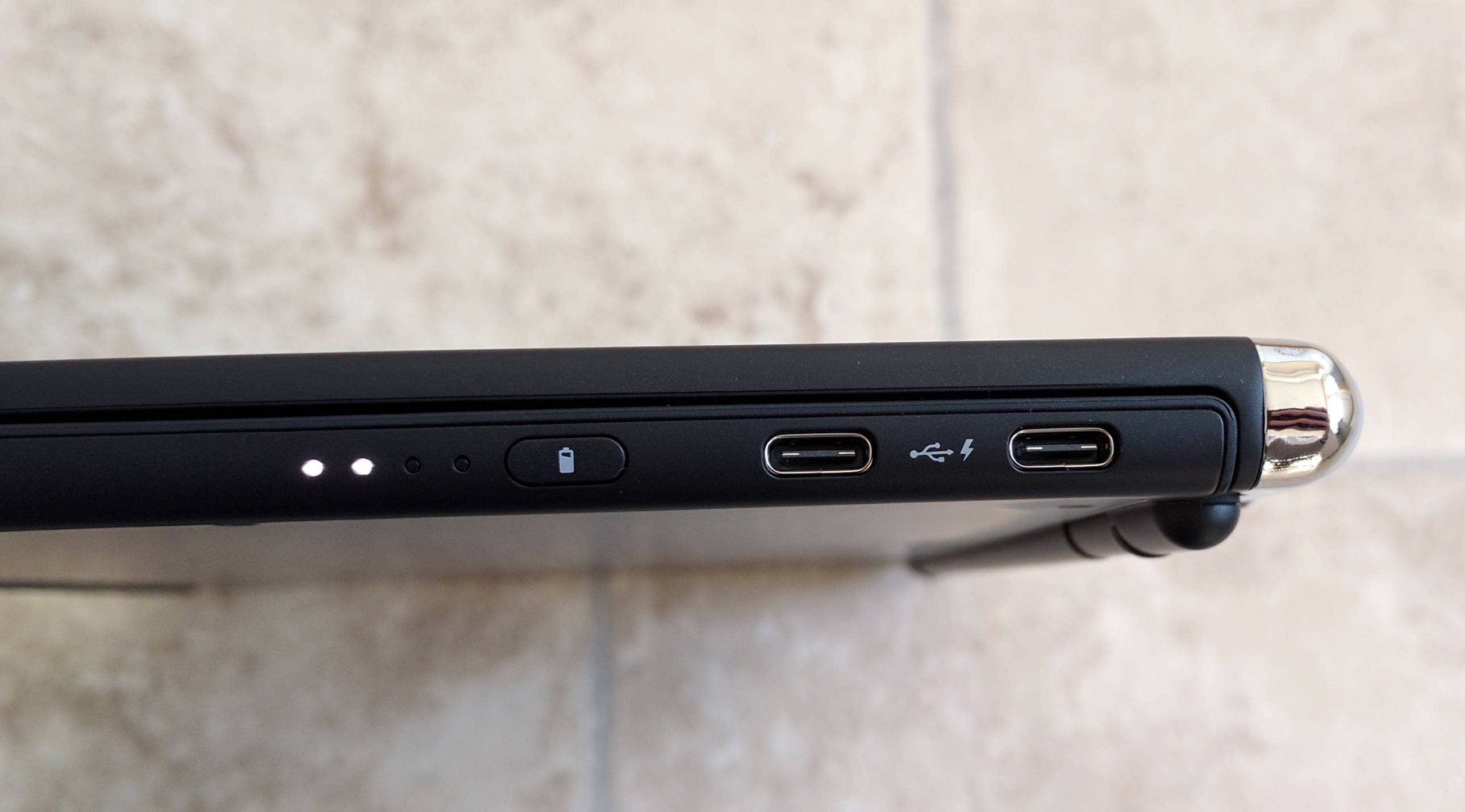 HP Elite x3 Lap Dock pt1 (hardware) review - All About Windows Phone